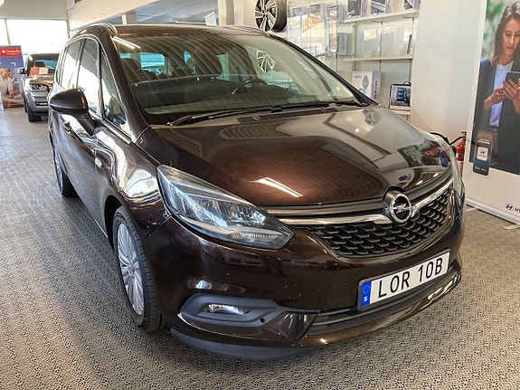 Opel Zafira Tourer 2 of 16