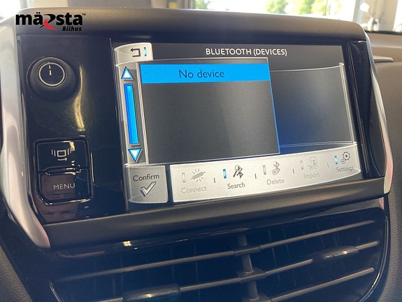 Peugeot 208 18 of 19