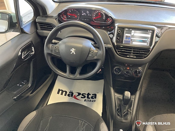 Peugeot 208 15 of 19
