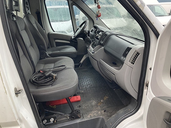 Peugeot Boxer 335 7 of 11