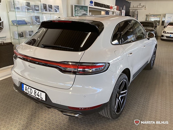 Porsche Macan 3 of 23
