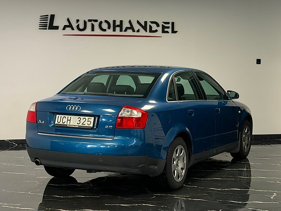 Audi A4 6 of 15