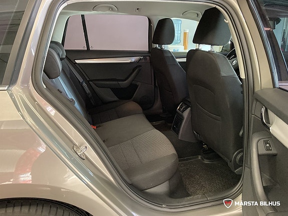 Skoda Octavia 10 of 17