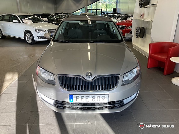 Skoda Octavia 6 of 17