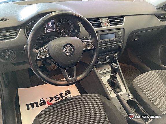 Skoda Octavia 12 of 17