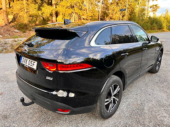 Jaguar F-PACE 7 of 22