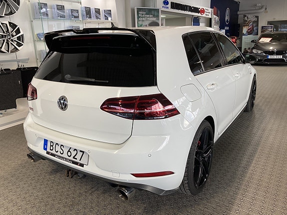 Volkswagen Golf I 3 of 17