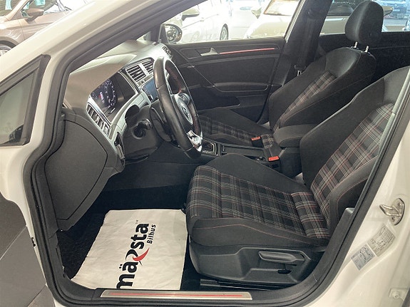 Volkswagen Golf I 8 of 17
