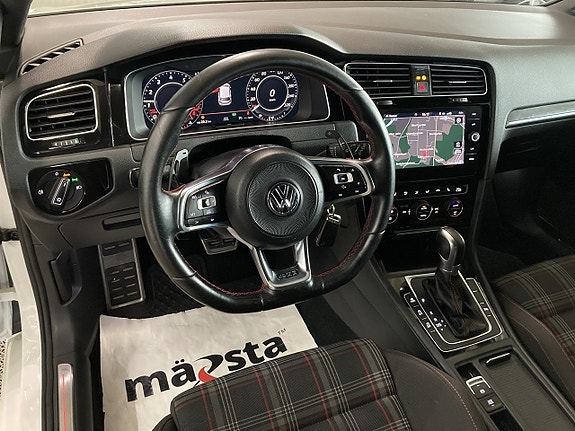 Volkswagen Golf I 11 of 17