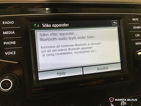 Volkswagen Passat 18 of 22