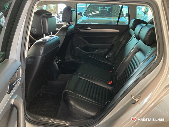 Volkswagen Passat 12 of 20