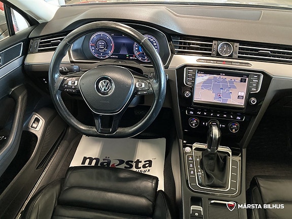 Volkswagen Passat 16 of 20