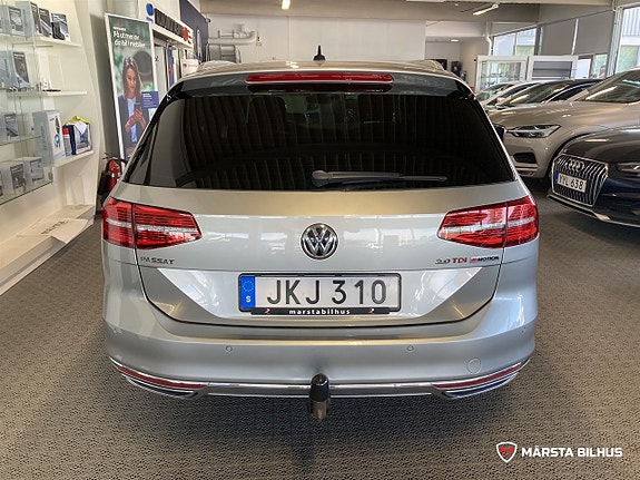 Volkswagen Passat 11 of 20