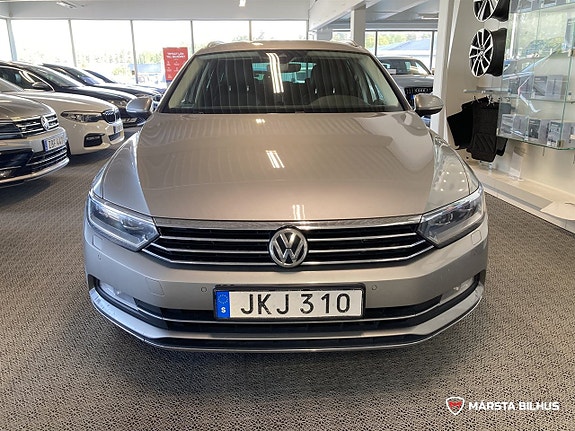 Volkswagen Passat 10 of 20