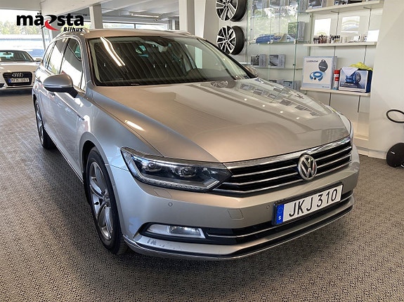 Volkswagen Passat 2 of 20