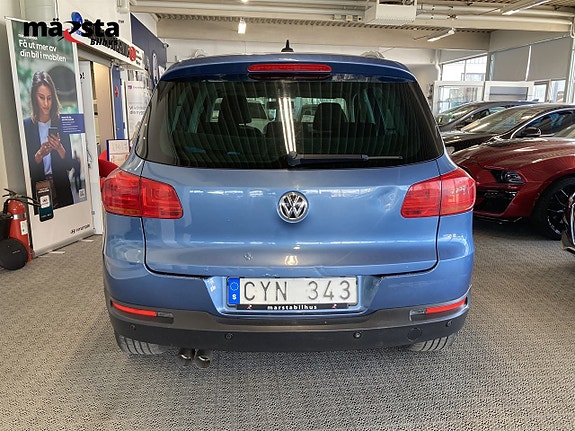 Volkswagen Tiguan 6 of 18