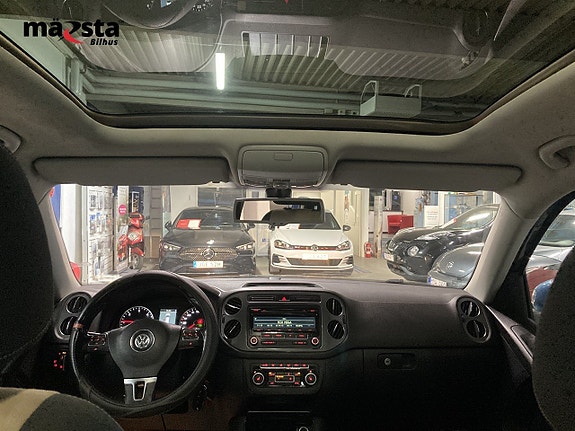 Volkswagen Tiguan 16 of 18