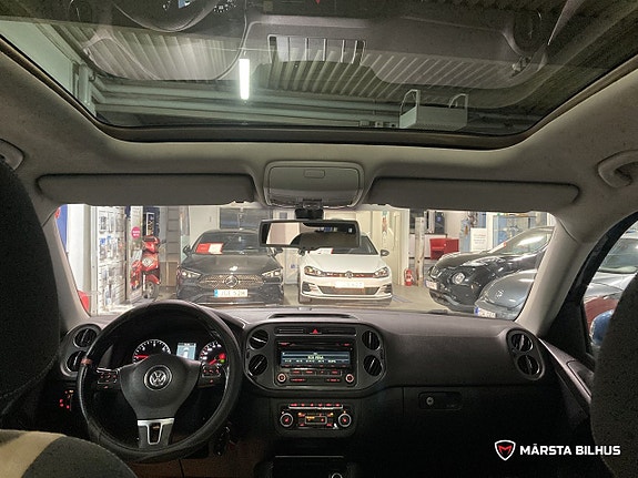 Volkswagen Tiguan 16 of 18