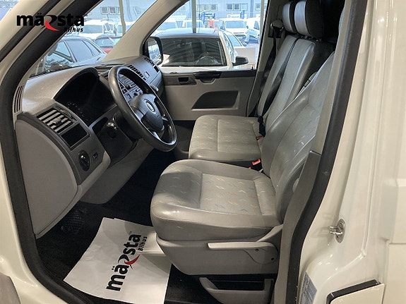 Volkswagen Transporter 8 of 11