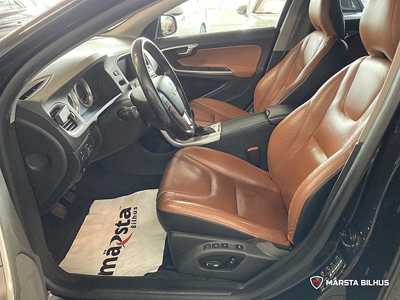 Volvo S60 8 of 17