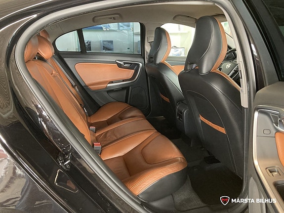 Volvo S60 9 of 17