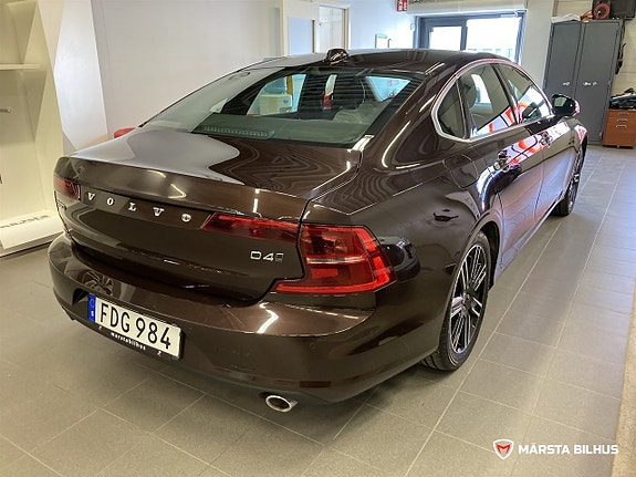Volvo S90 3 of 17