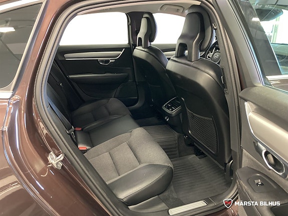 Volvo S90 10 of 17