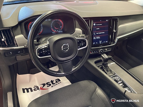 Volvo S90 12 of 17