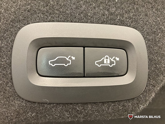 Volvo S90 17 of 17