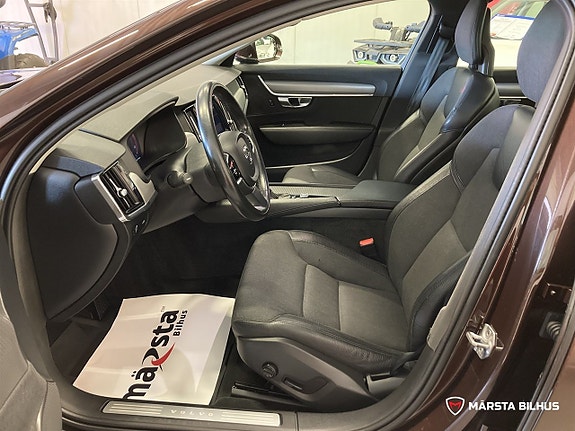 Volvo S90 8 of 17