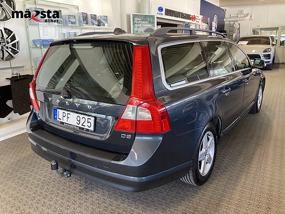 Volvo V70 3 of 13