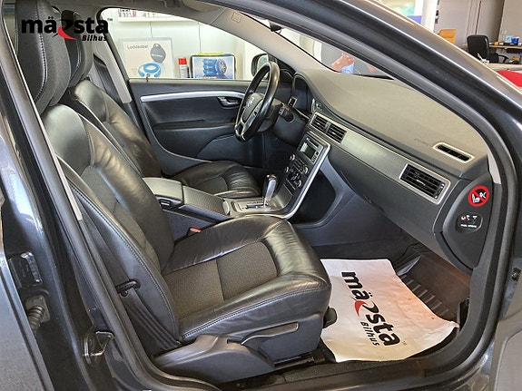 Volvo V70 7 of 13