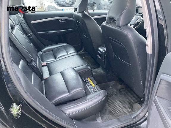 Volvo V70 10 of 21