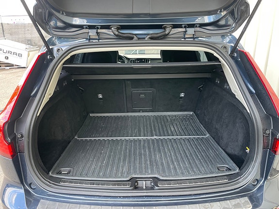 Volvo V60 8 of 9