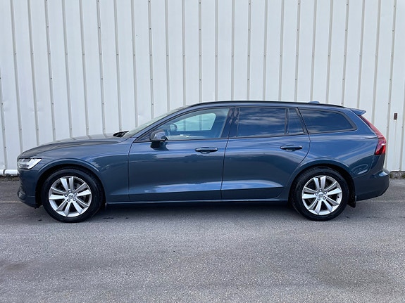 Volvo V60 2 of 9