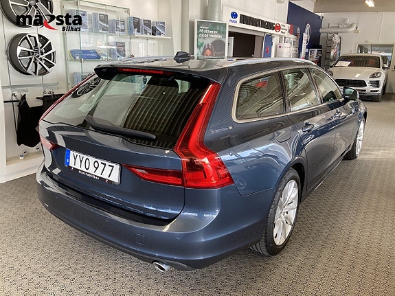 Volvo V90 3 of 16