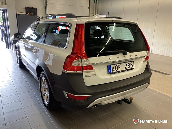Volvo XC70 4 of 18