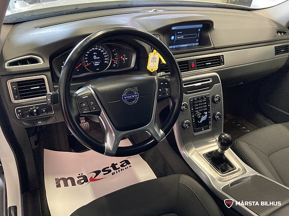 Volvo XC70 13 of 18