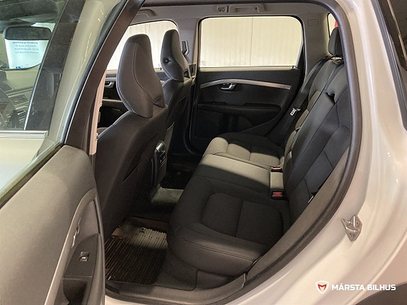 Volvo XC70 11 of 18