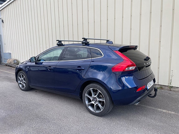 Volvo V40 3 of 10