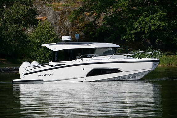 Nordkapp Coupe 905, Twin Mercury 250hk -23 2 of 12
