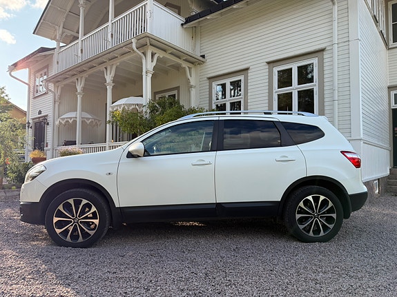 Nissan Qashqai+2 2 of 8