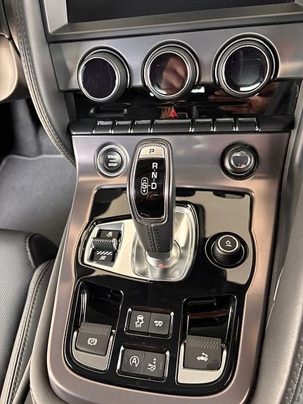 Jaguar F-TYPE 9 of 9
