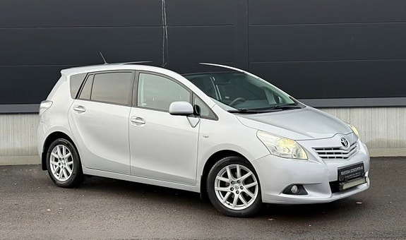 Toyota Verso 3 of 5