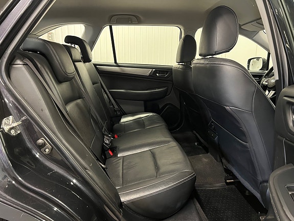 Subaru Outback 18 of 22