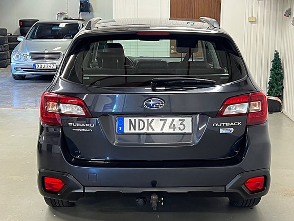 Subaru Outback 8 of 22