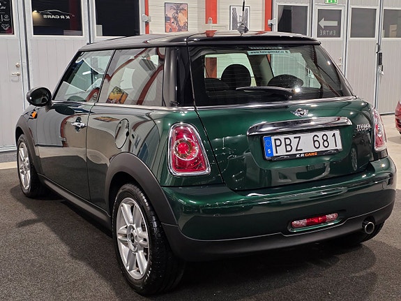 MINI Cooper 6 of 19