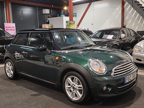 MINI Cooper 2 of 19