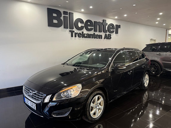 Volvo V60 2 of 12