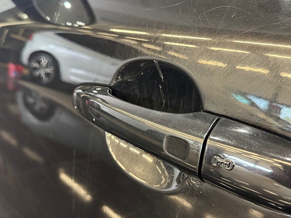 Volvo V60 7 of 12